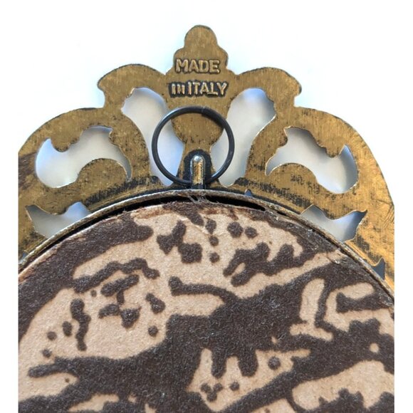 Lot Of 2 Vintage Ornate Framed Pictures Oval Brass Wall Hanging 6" Made In Italy - Picture 6 of 8